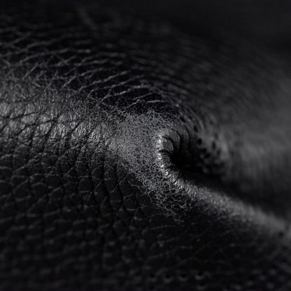 Louis Vuitton Shoulder Bag Punching Monogram Mahina Noir Black - Picture 7 of 14